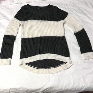 Rue21 Sweater high low long sleeve Dark Gray And White womens top size medium